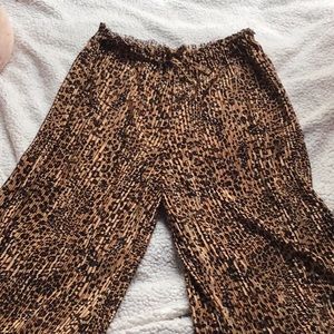 GIRLS LEOPARD PANTS